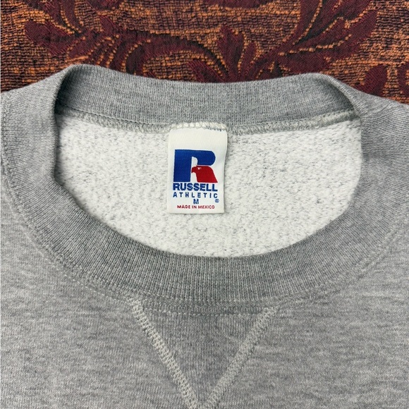 90s Russell Athletic Boxy Blank Crewneck - Picture 2 of 7
